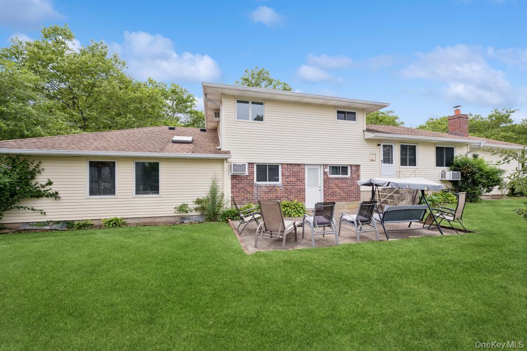 10 Wisteria Way