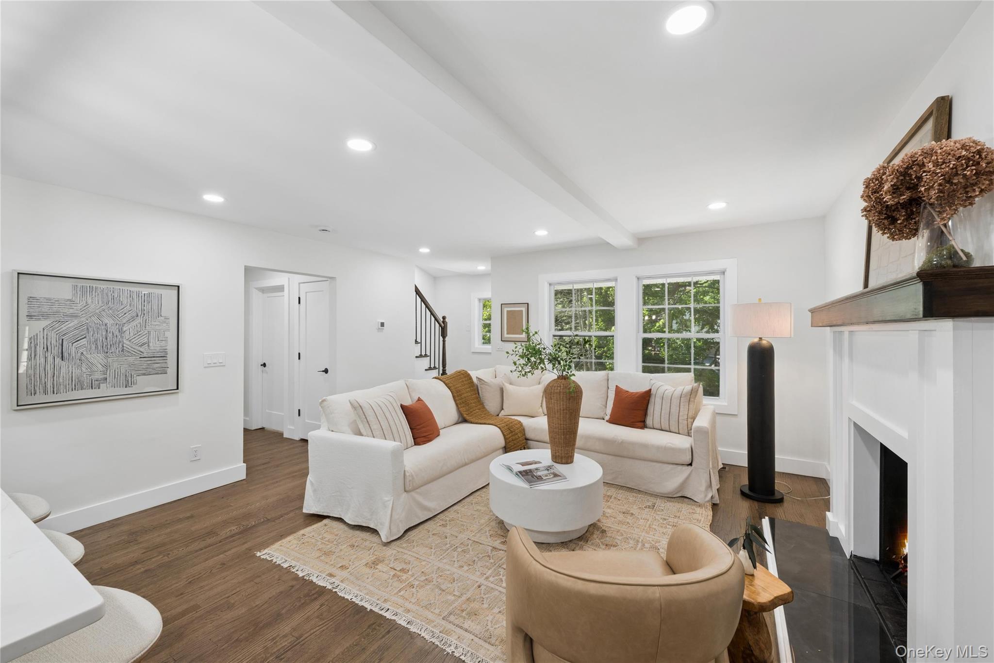 128 Crooked Hill Road