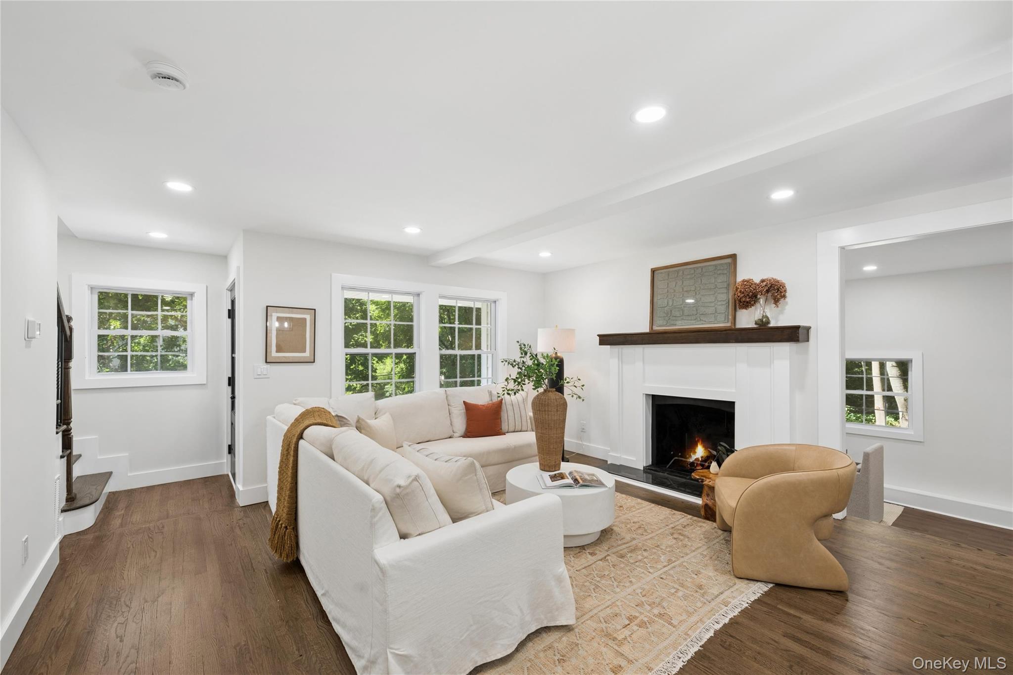128 Crooked Hill Road