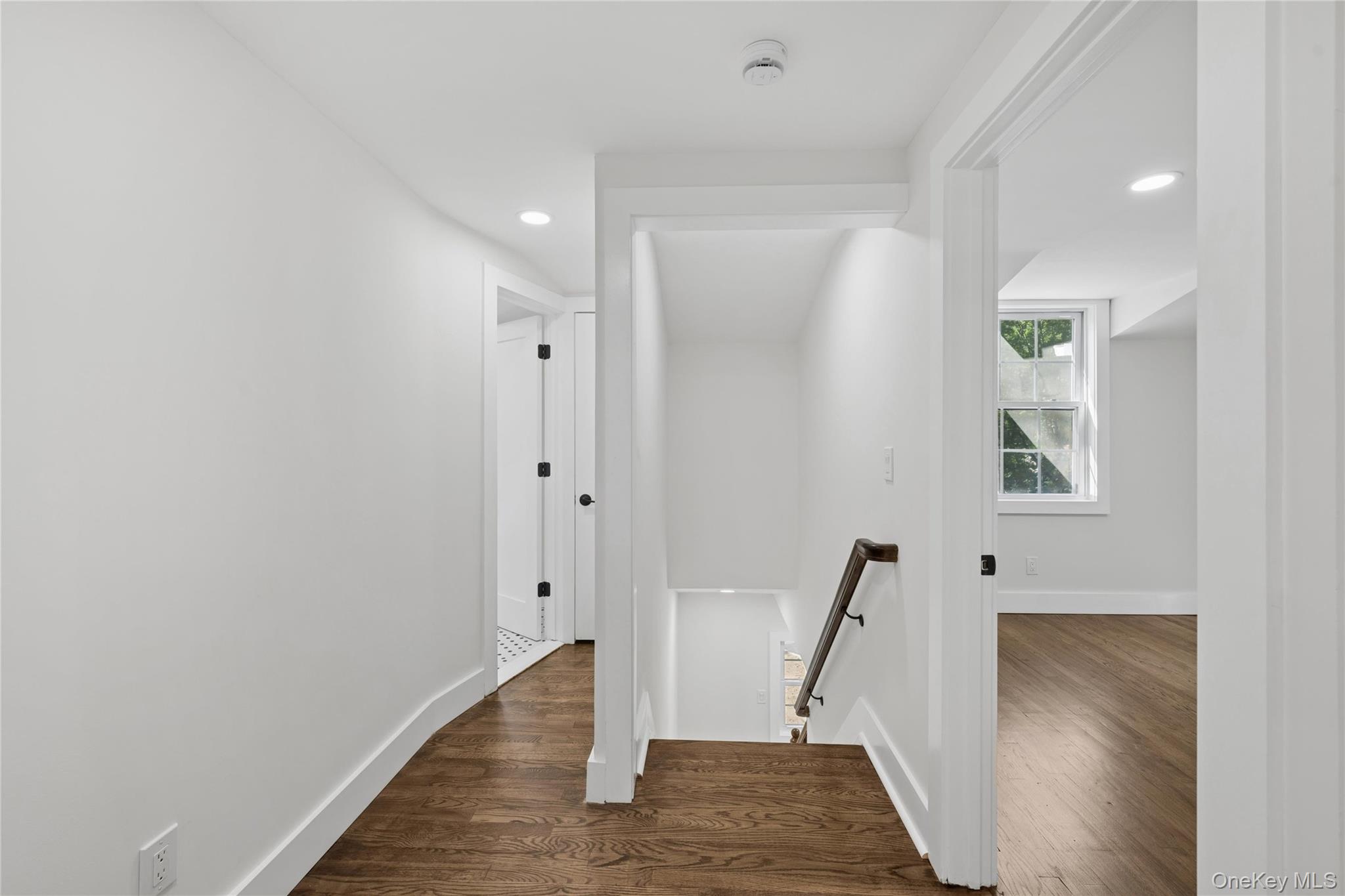 128 Crooked Hill Road