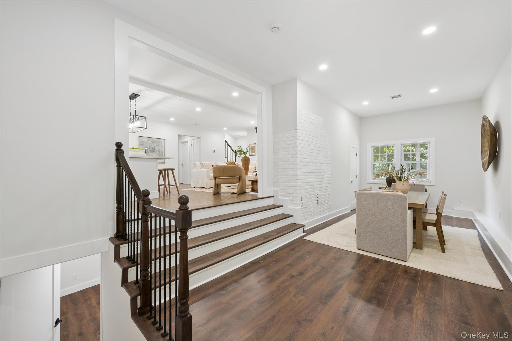 128 Crooked Hill Road