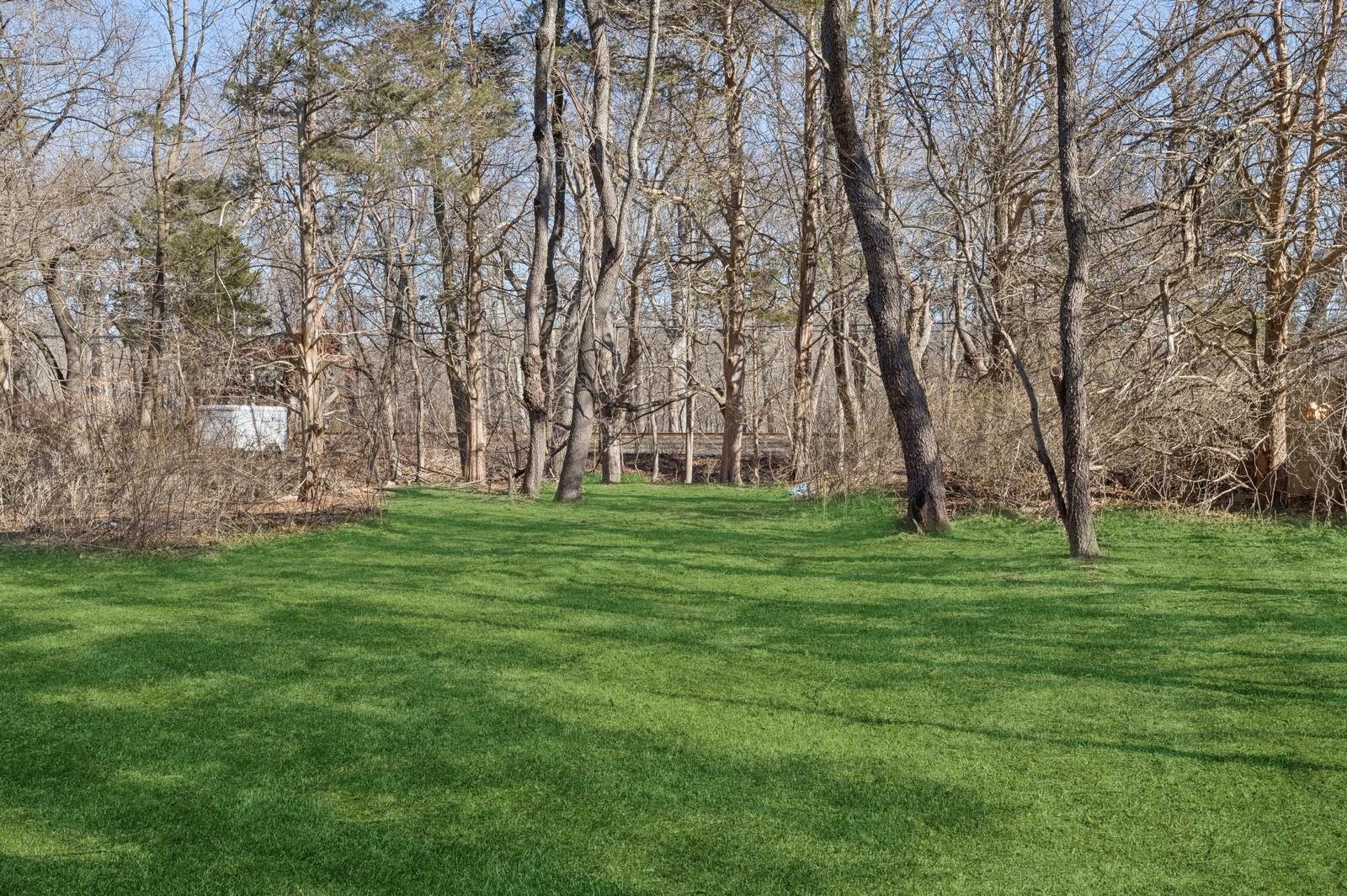 807 Meadow Road