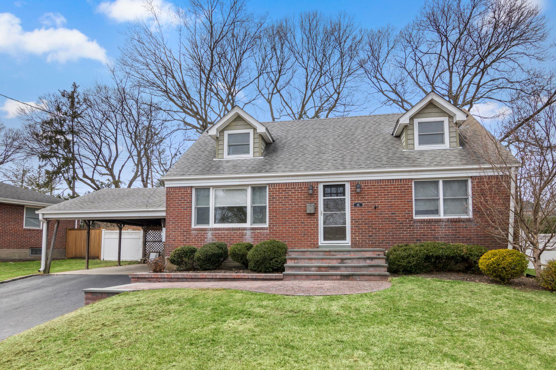 25 Acorn Drive