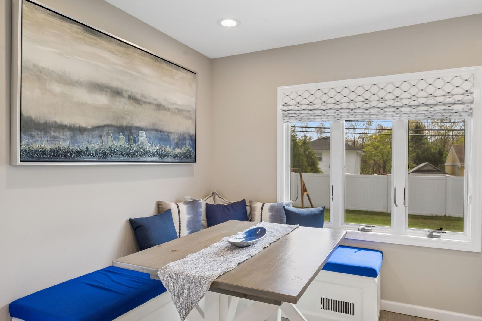 16 Maywood Place
