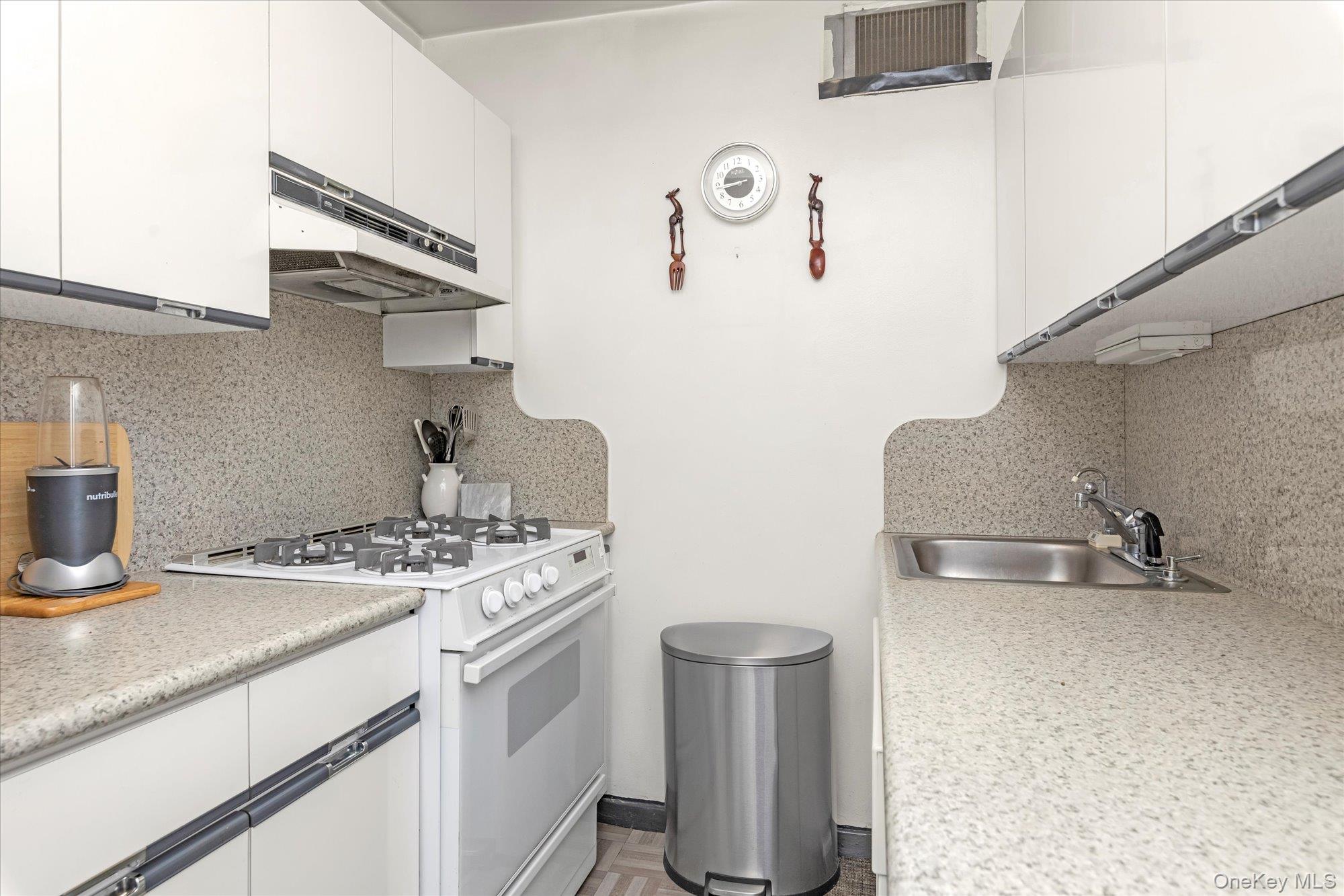 102-30 66th Road Unit: 18K