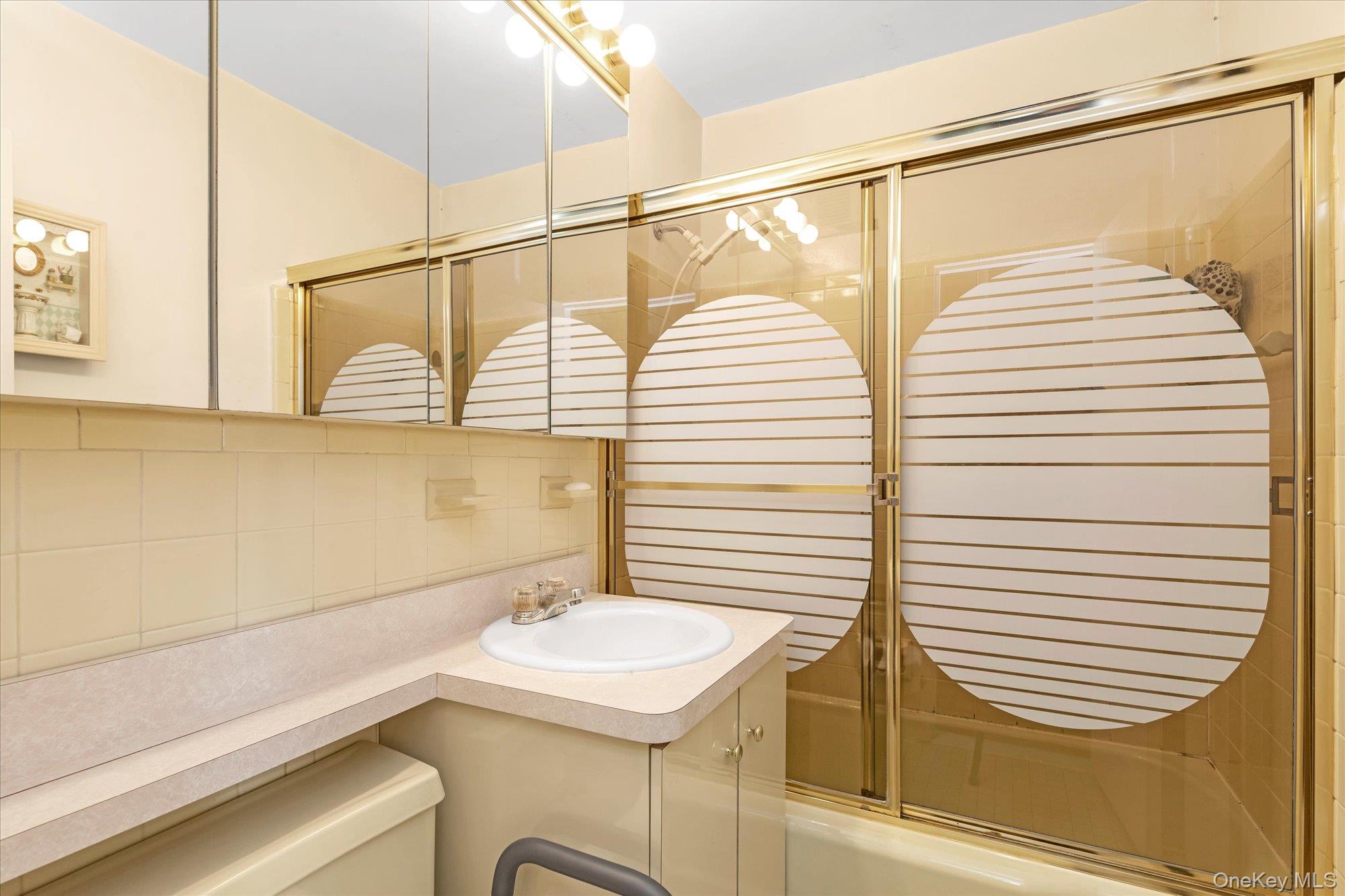 102-30 66th Road Unit: 18K