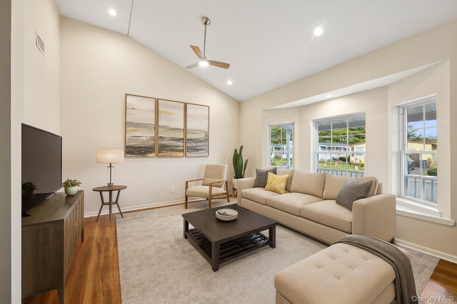 99 Village Circle W