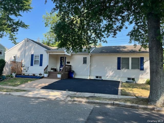 301 Laurel Road
