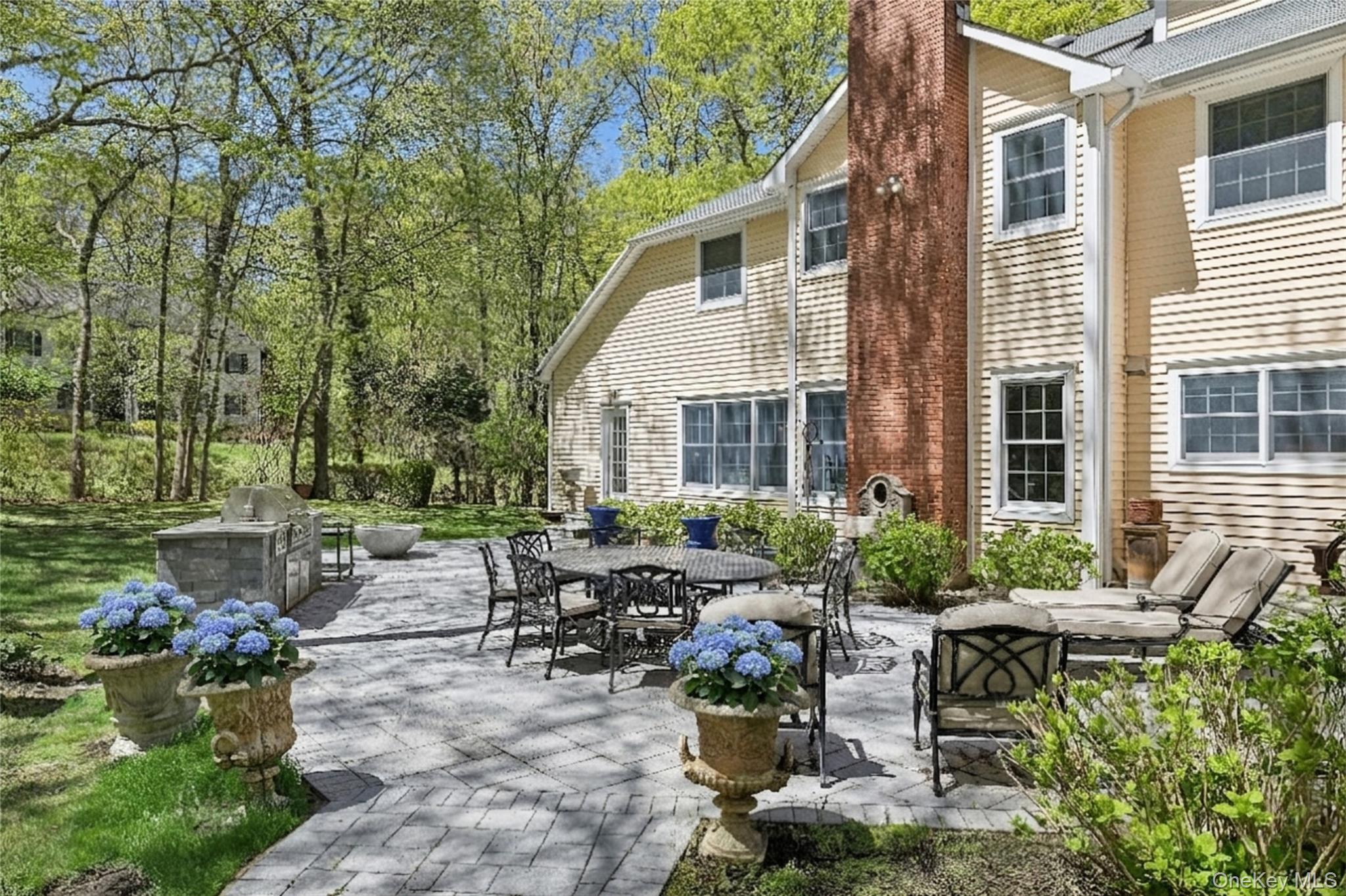 602A Twin Hills Court