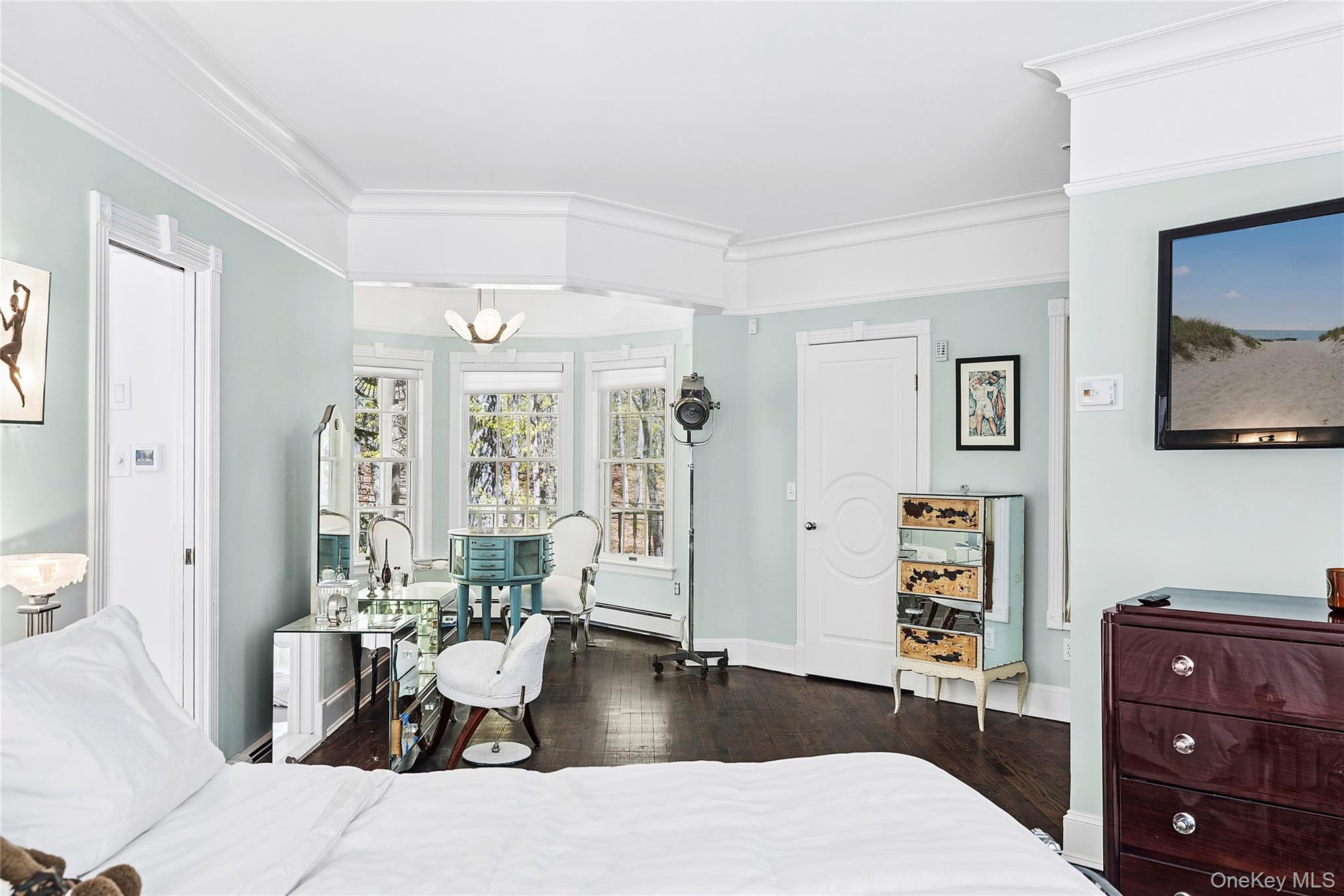 602A Twin Hills Court
