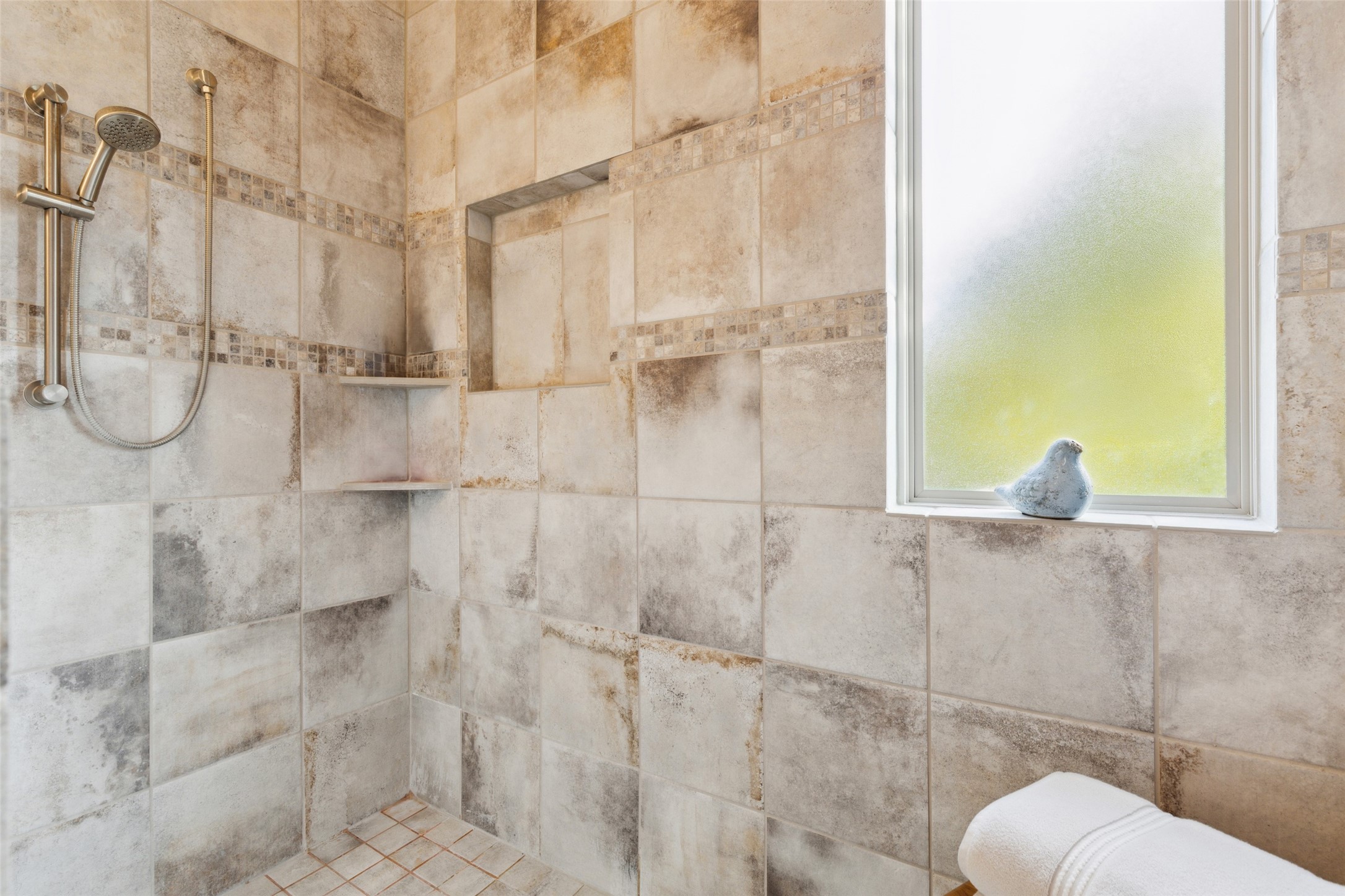 2005 Tremont Boulevard