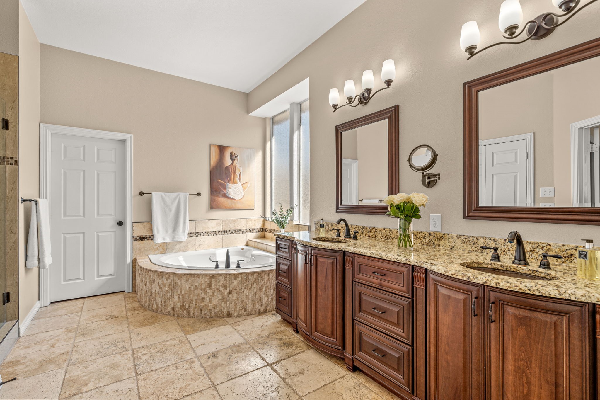 5201 Arbor Hollow Drive