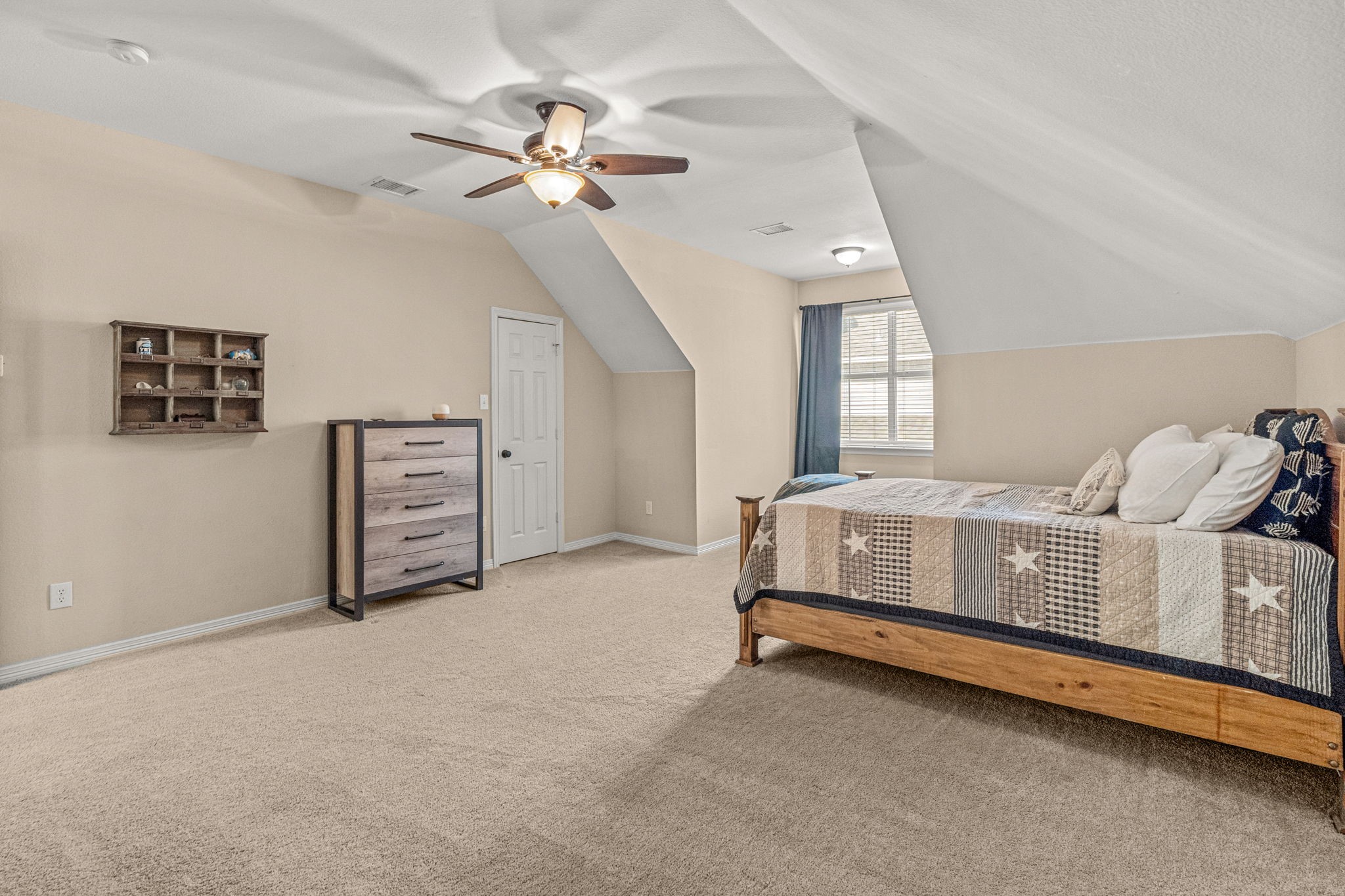 5201 Arbor Hollow Drive