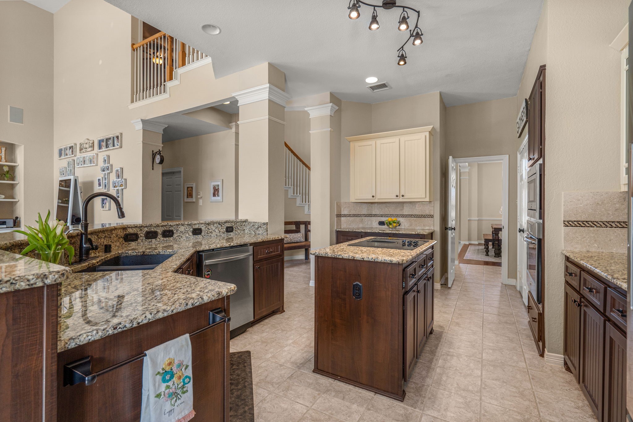 5201 Arbor Hollow Drive