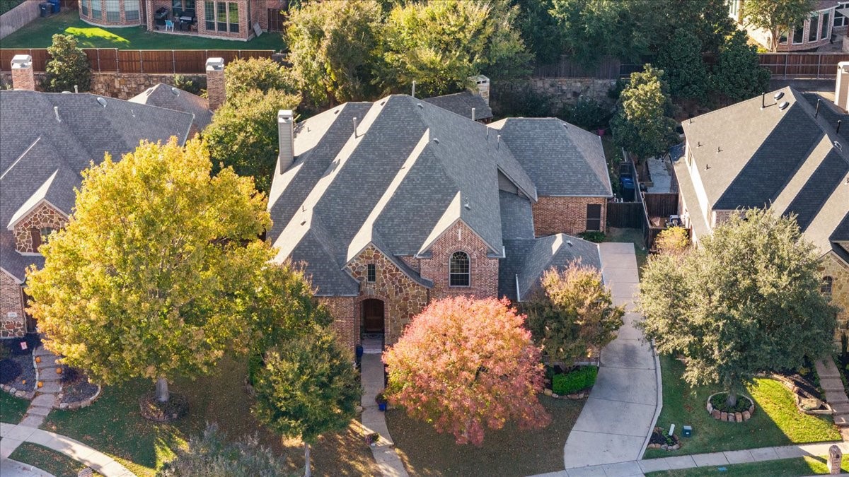 1305 Wade Haven Court