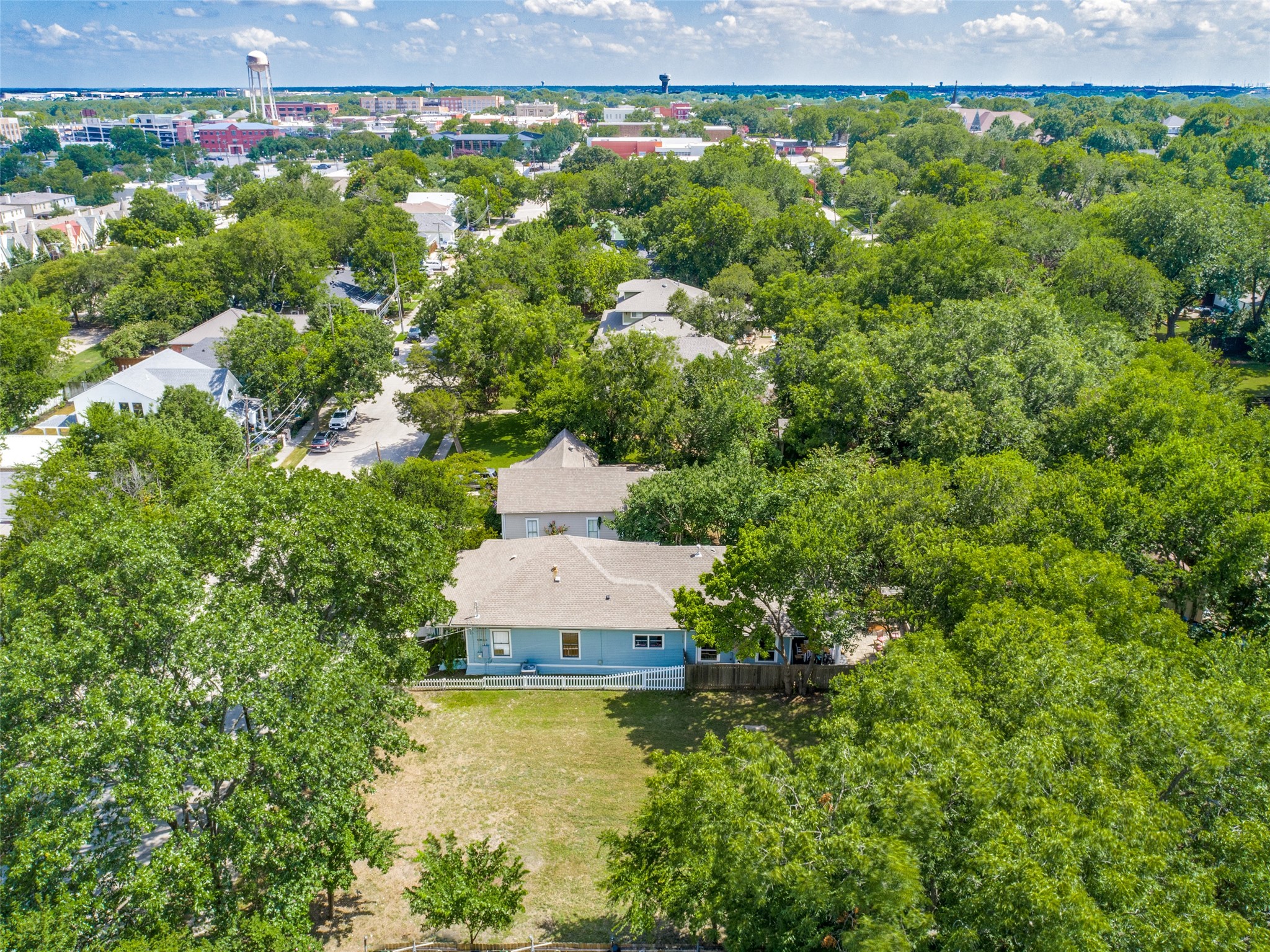 605 N Kentucky Street