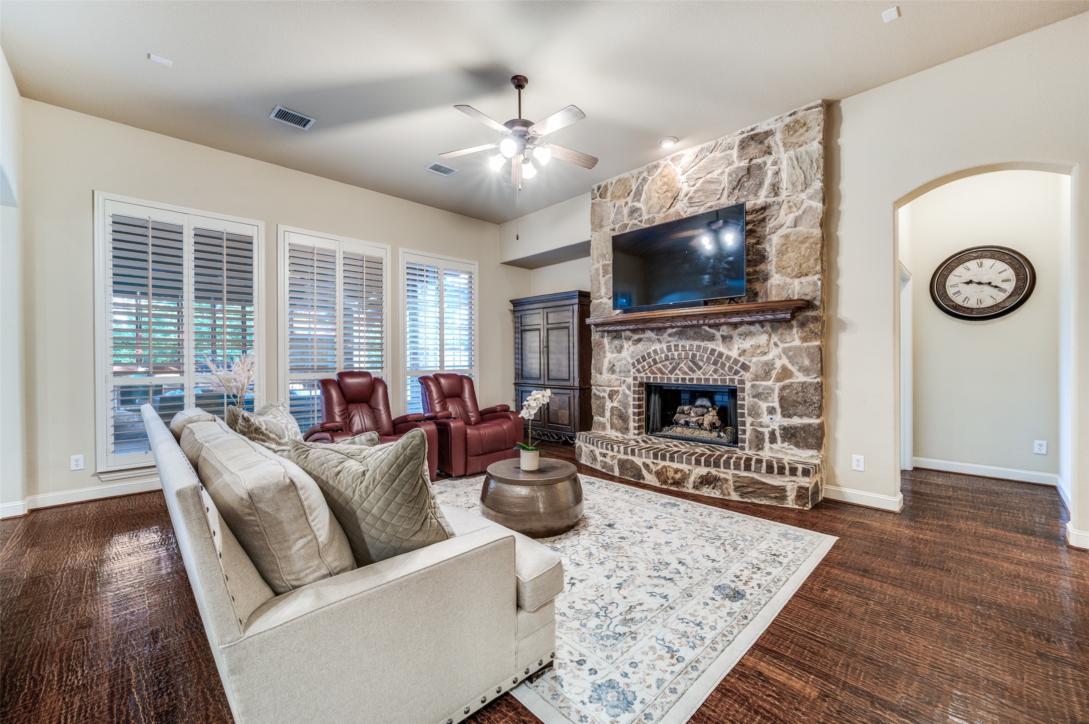 1209 Thimbleberry Drive