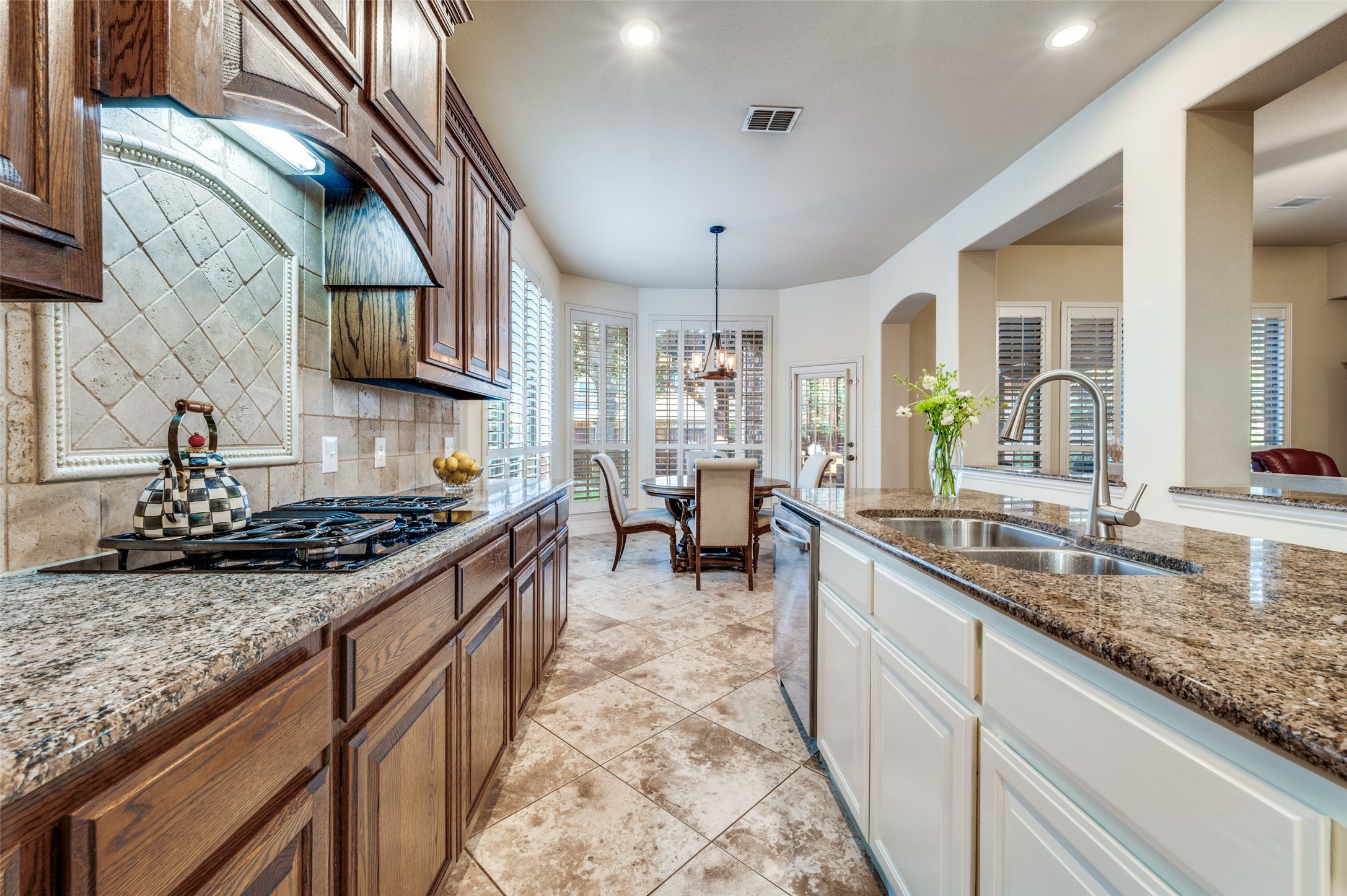 1209 Thimbleberry Drive