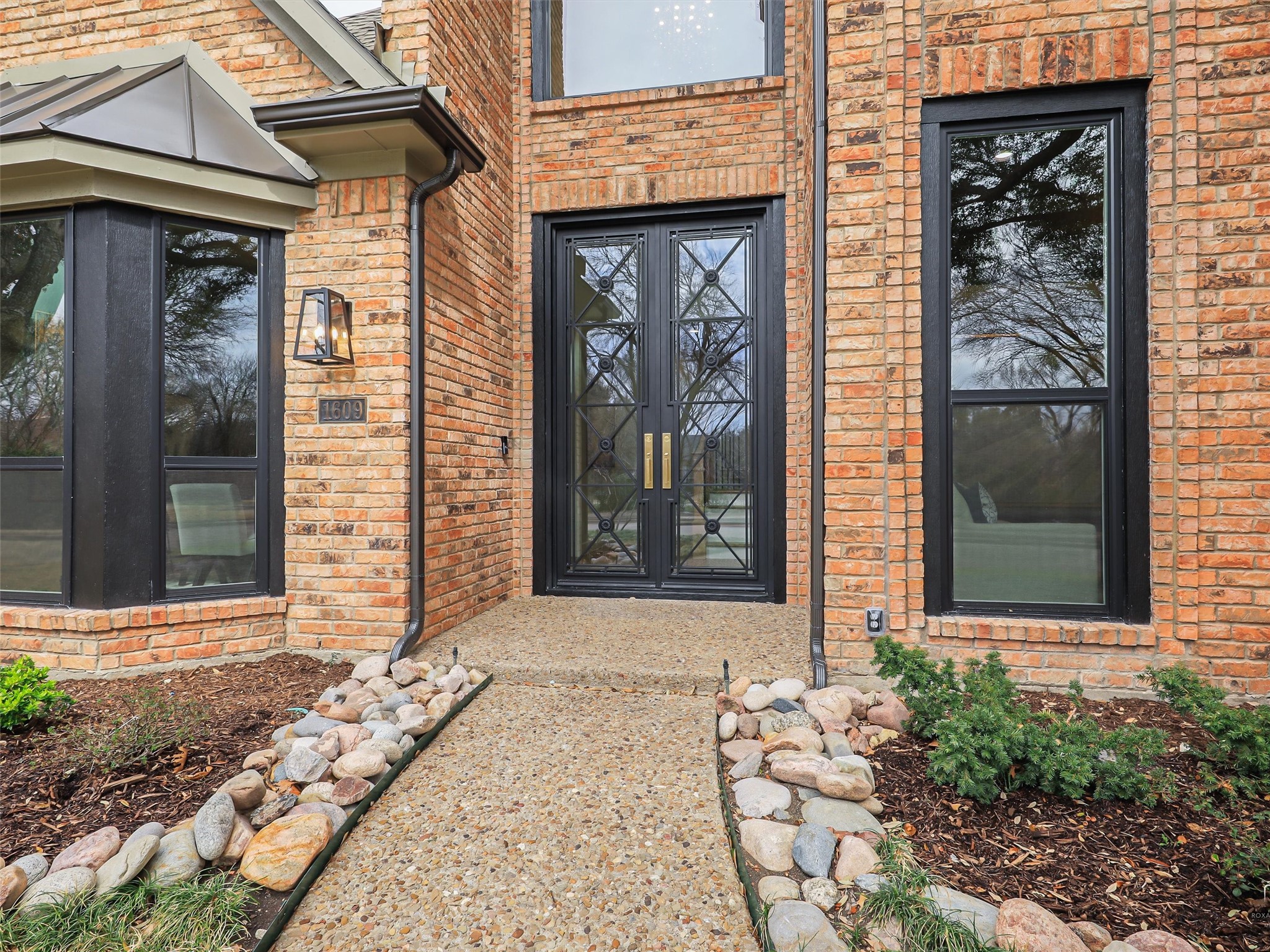 1609 Glen Springs Drive