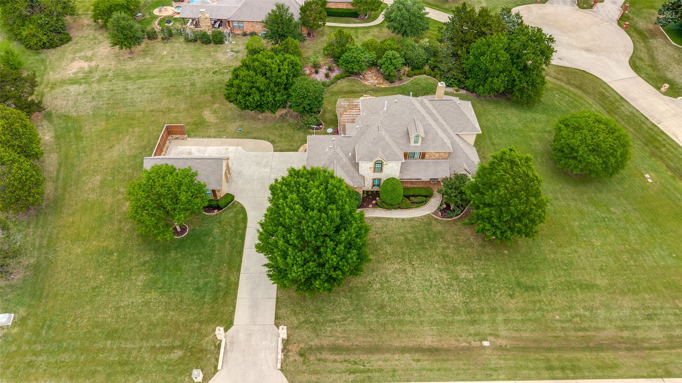 501 Arthur Court