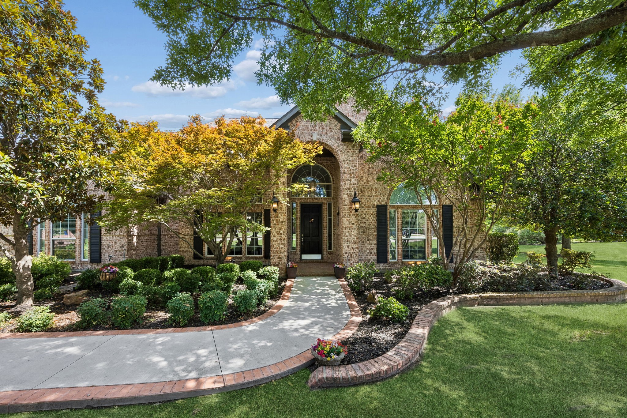 240 Arthur Court