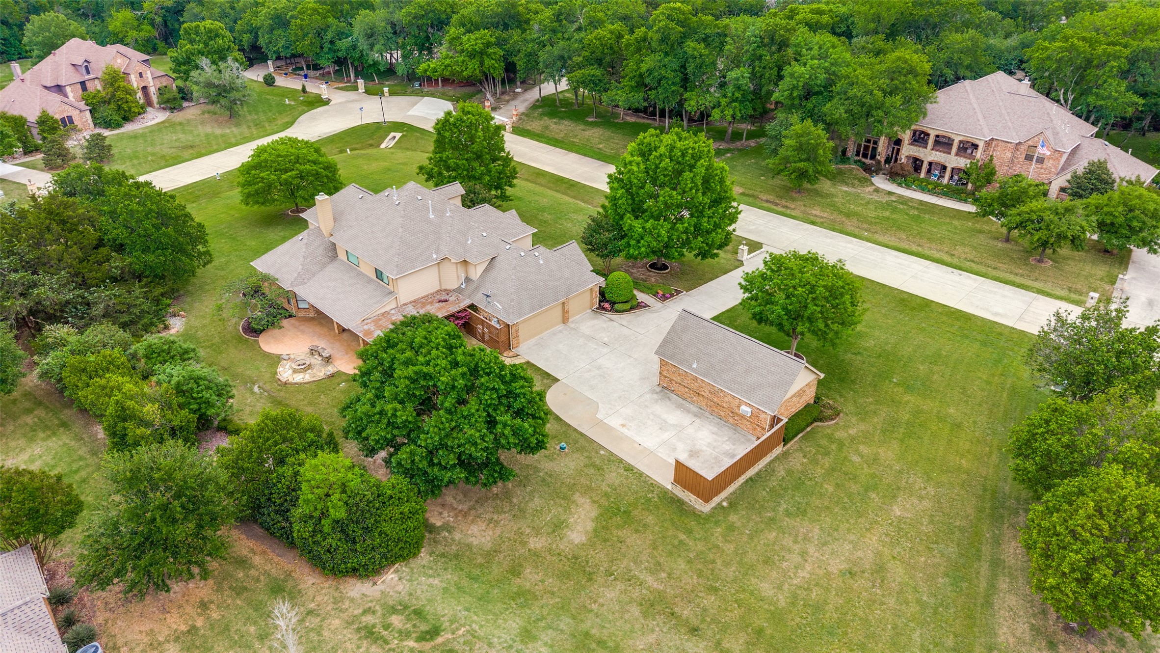 501 Arthur Court