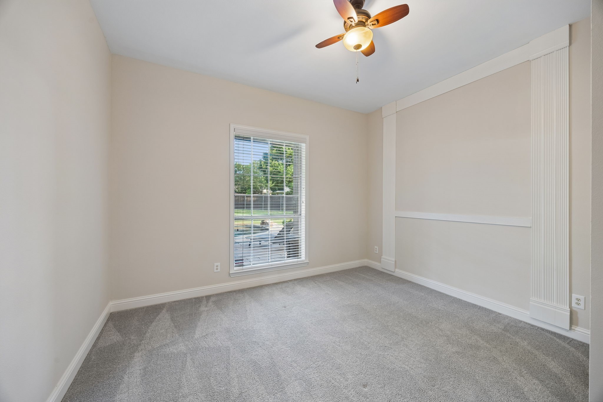 2713 Greenview Drive