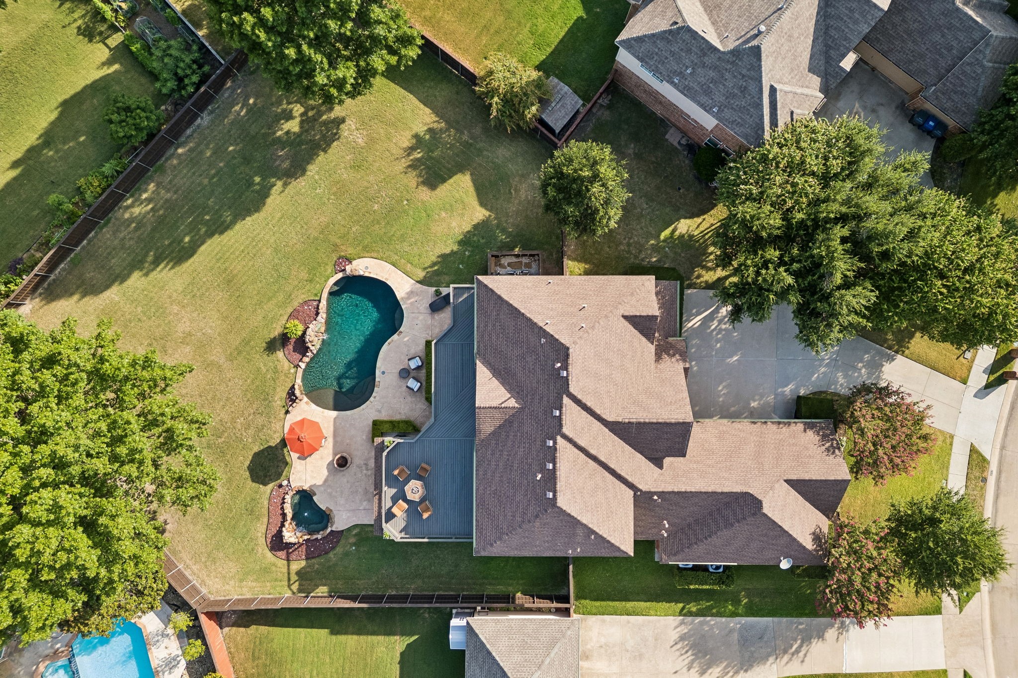 2713 Greenview Drive