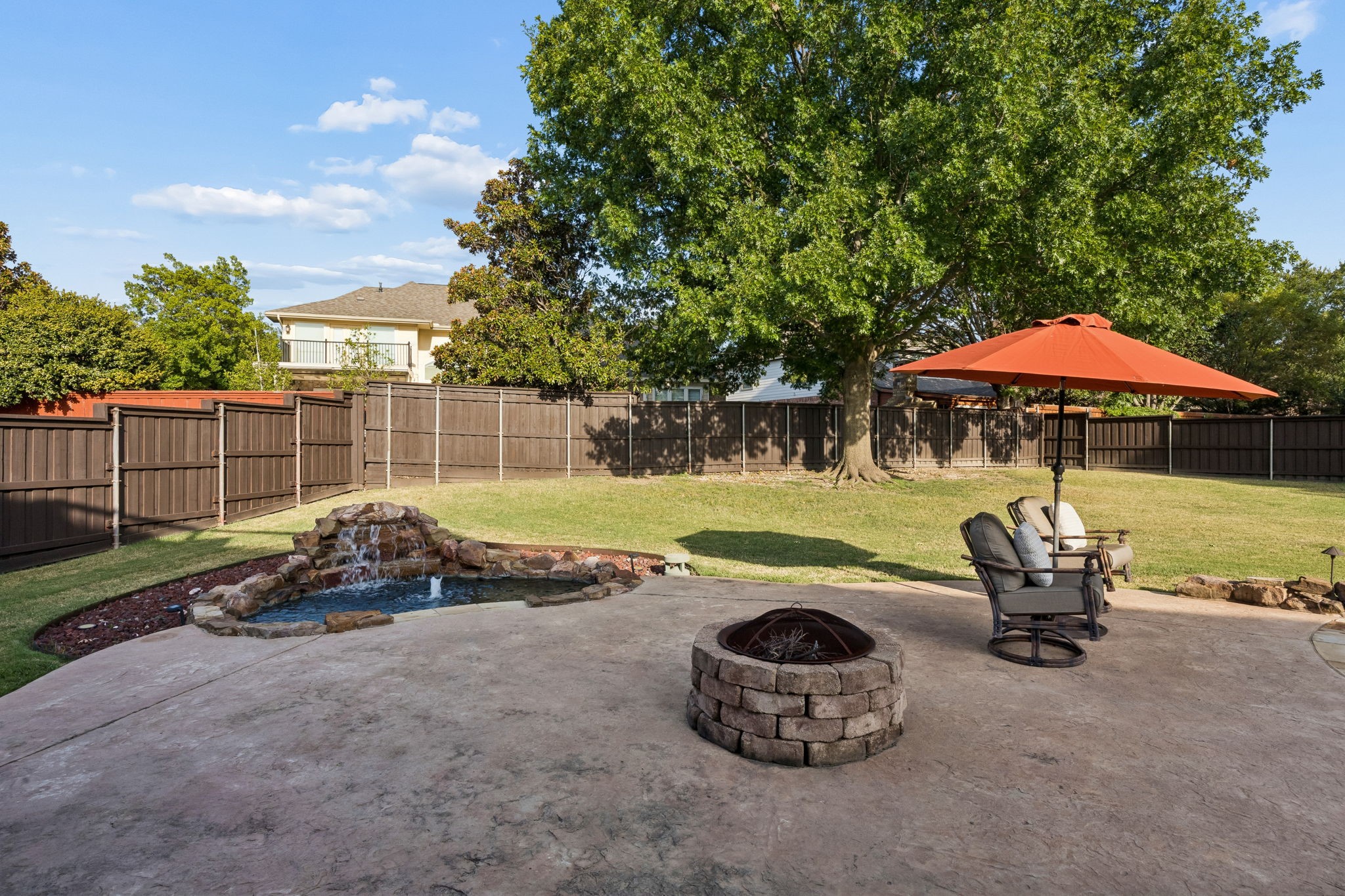 2713 Greenview Drive