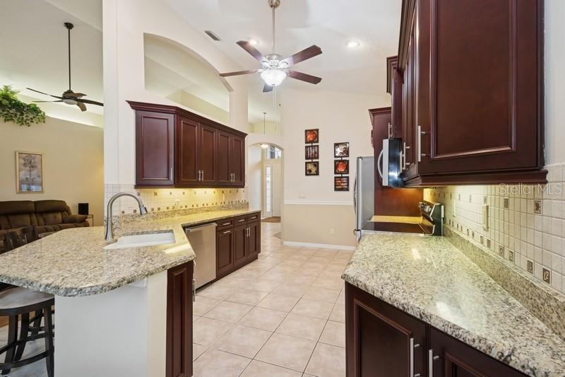 1207 SIESTA KEY CIR