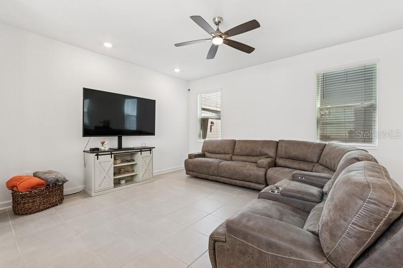 11659 BOLDFACE DR