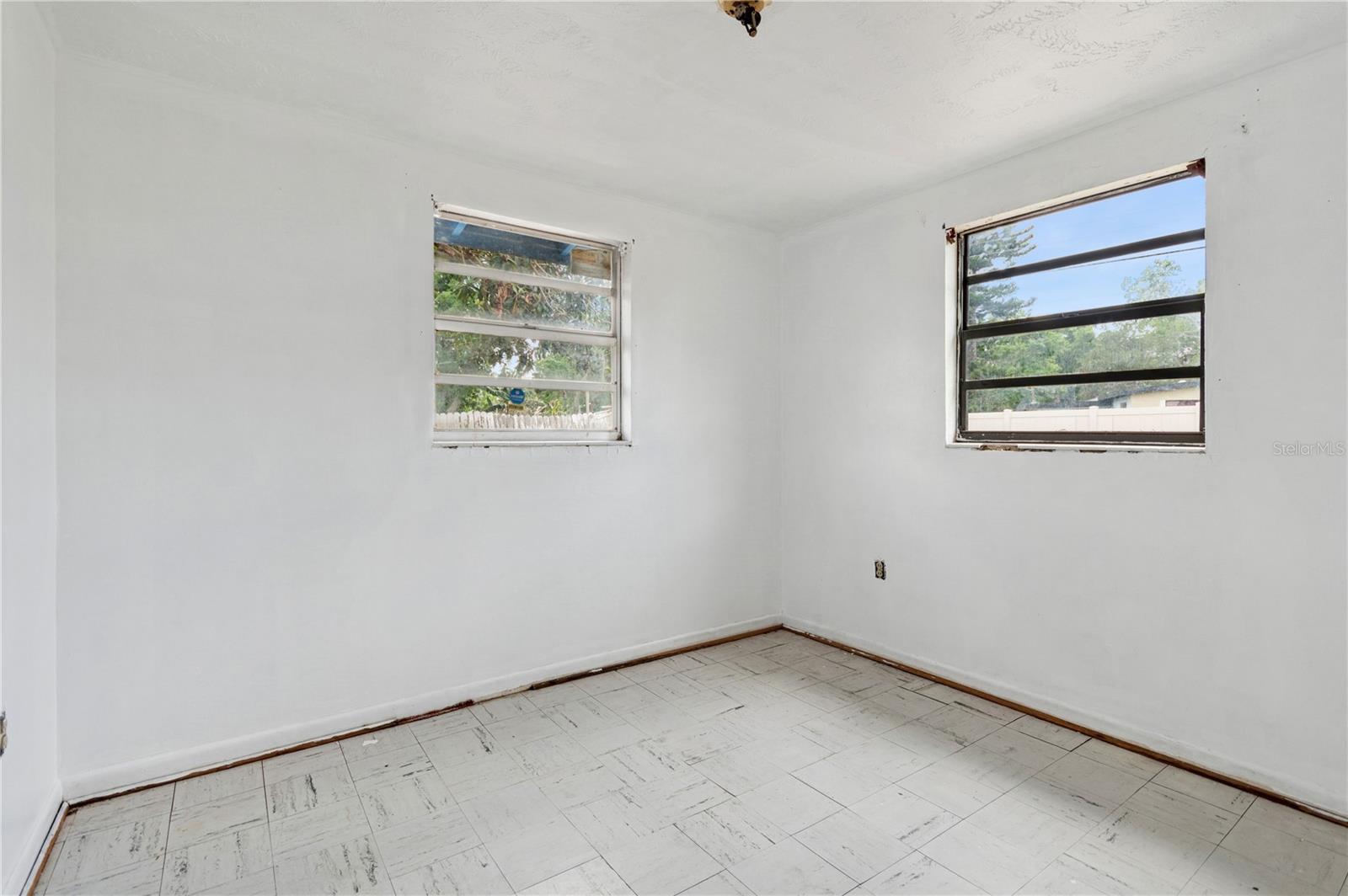114 SPRING LAKE CIR