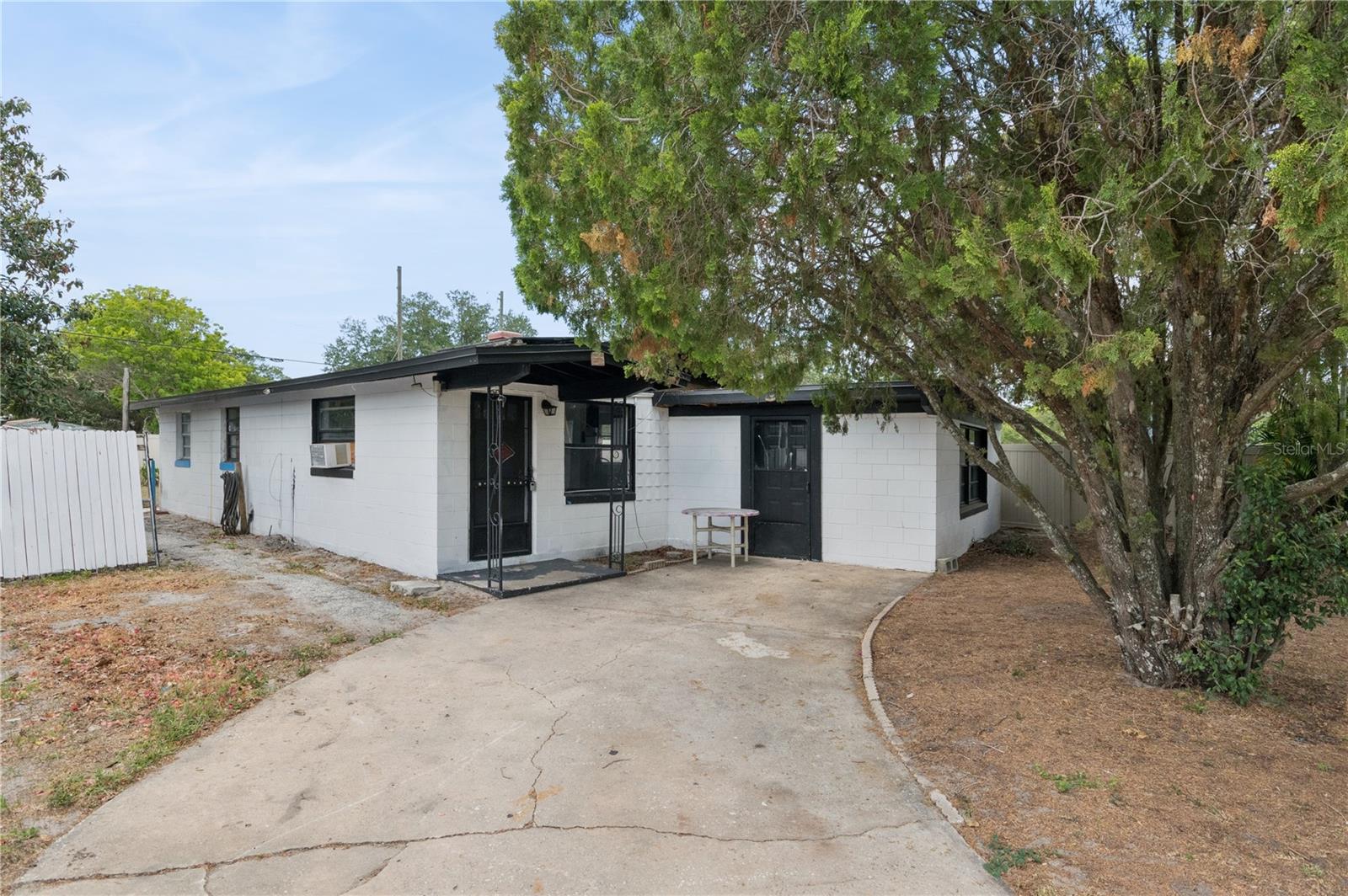 114 SPRING LAKE CIR