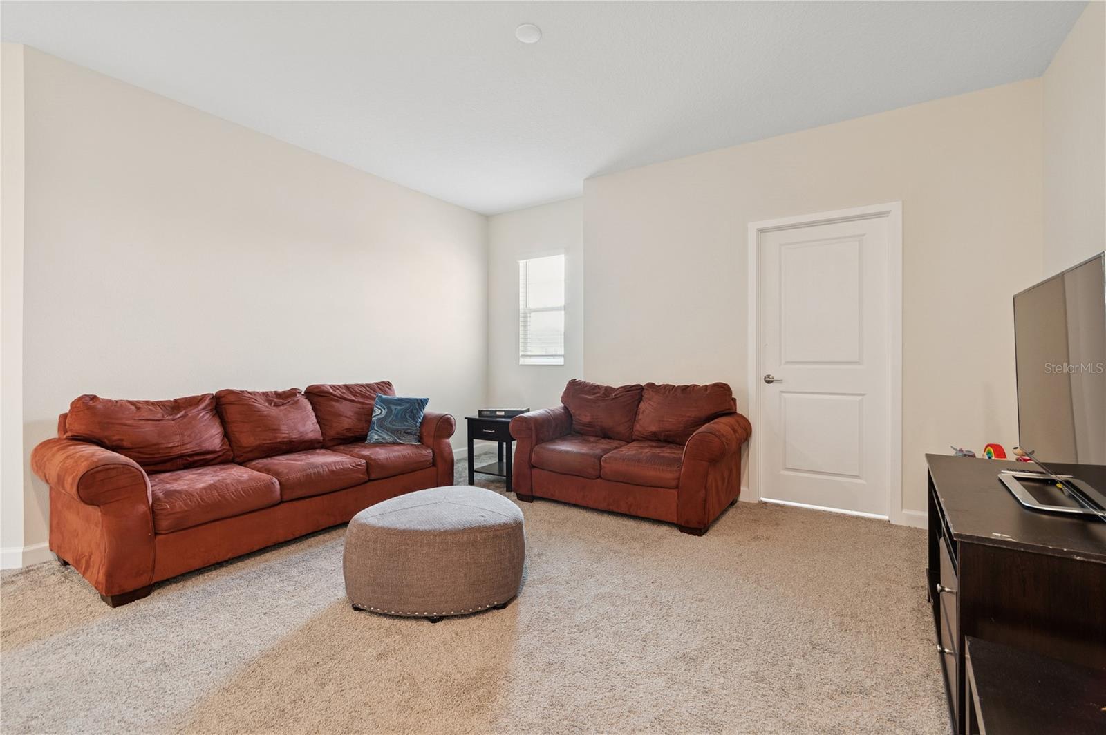 2279 MOUNTAIN PINE ST