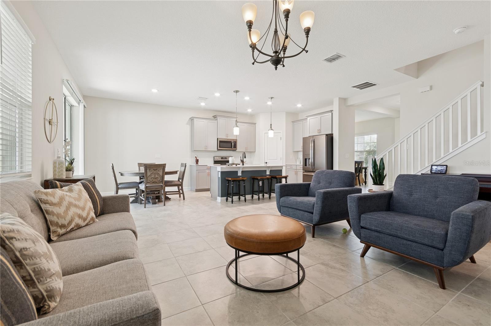 2279 MOUNTAIN PINE ST