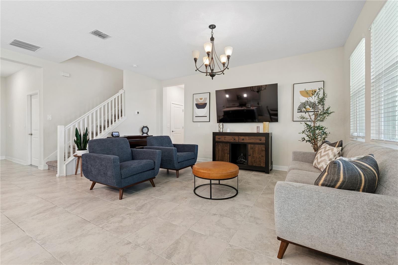 2279 MOUNTAIN PINE ST