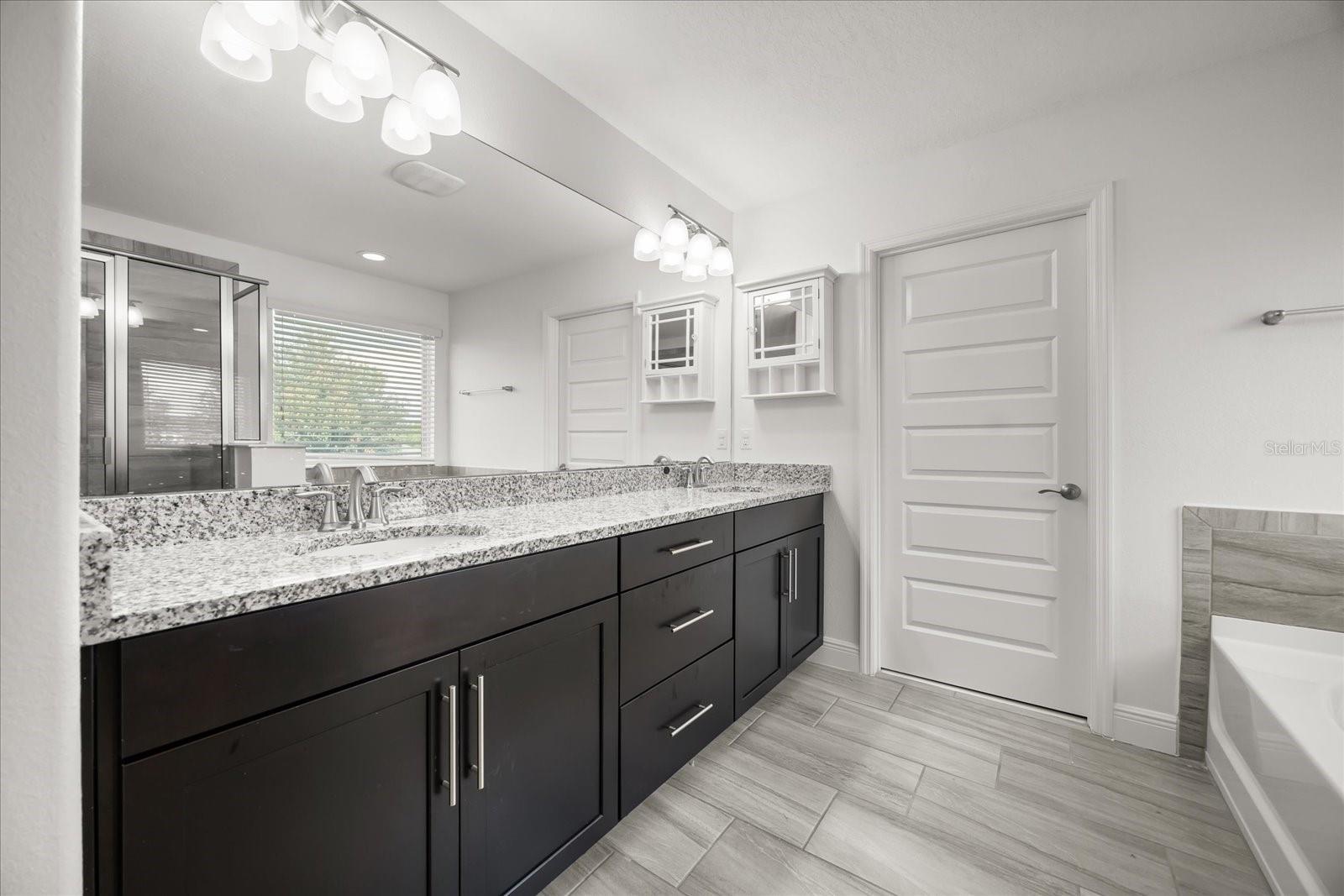 16125 HAMPTON CROSSING DR