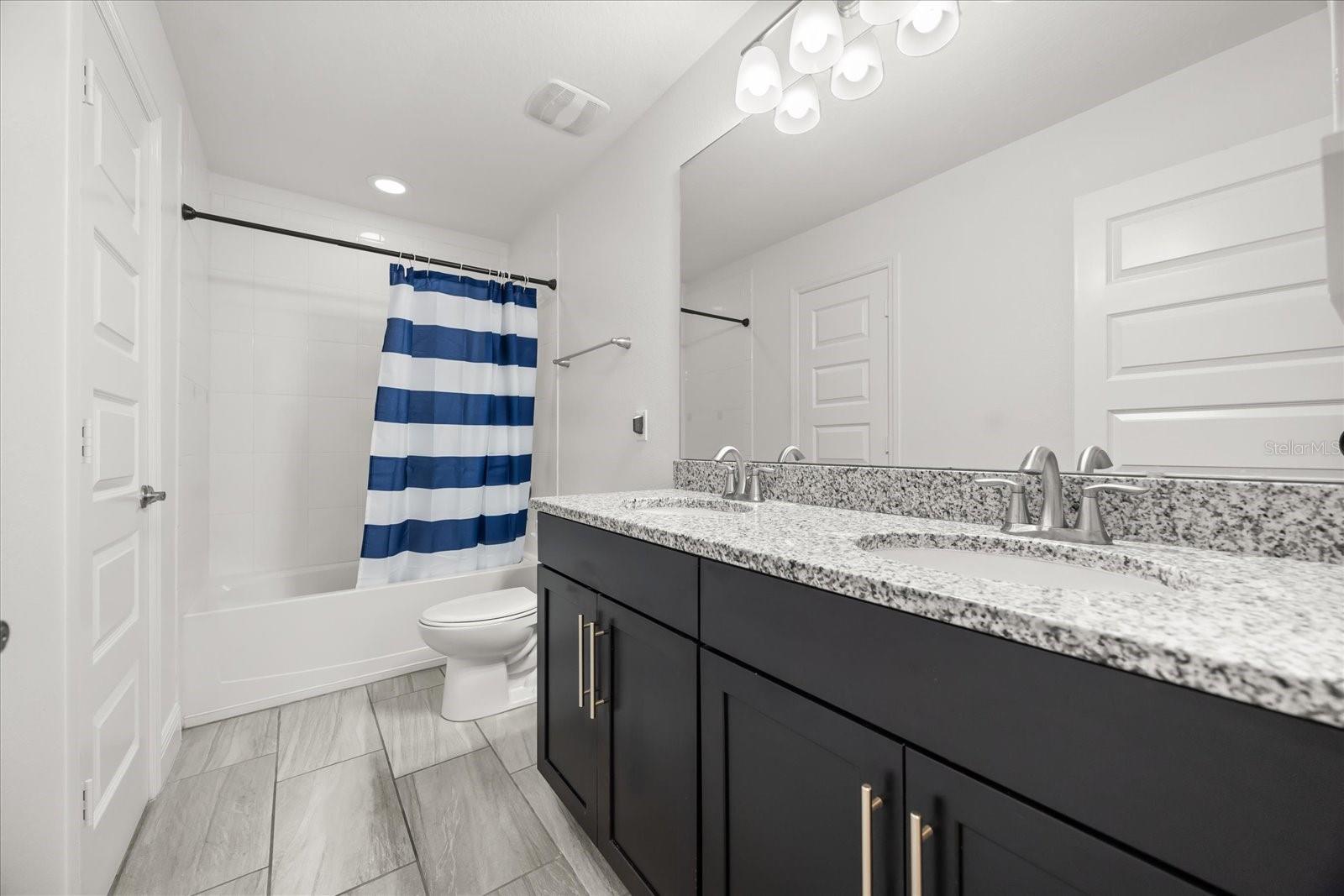 16125 HAMPTON CROSSING DR