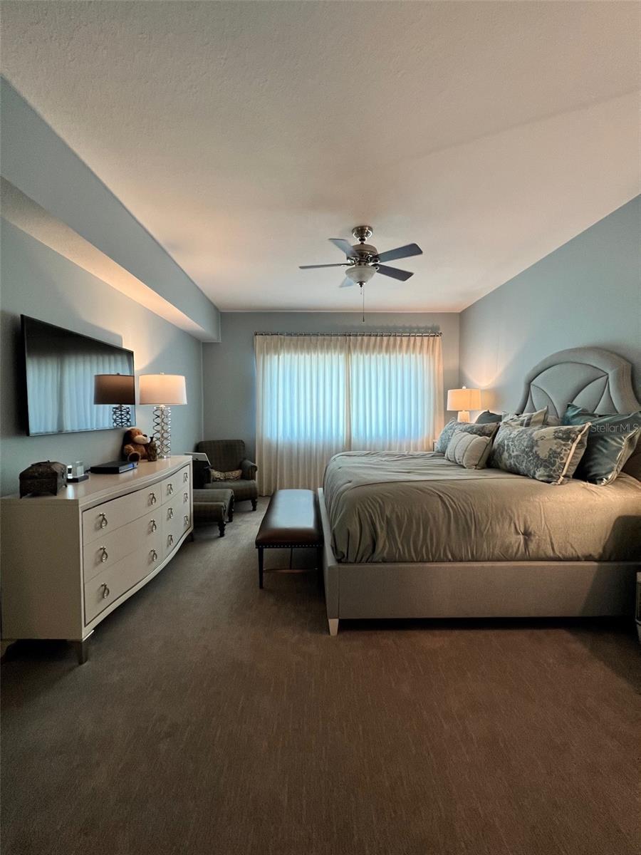100 S EOLA DR #1105