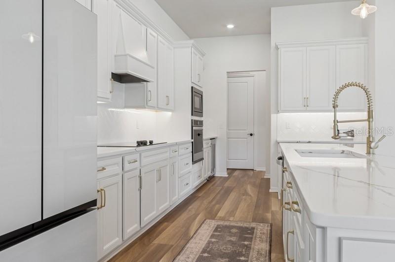 4131 SUNSET PRESERVE BLVD