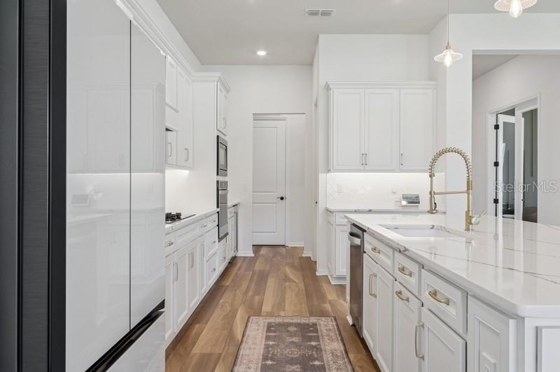 4131 SUNSET PRESERVE BLVD