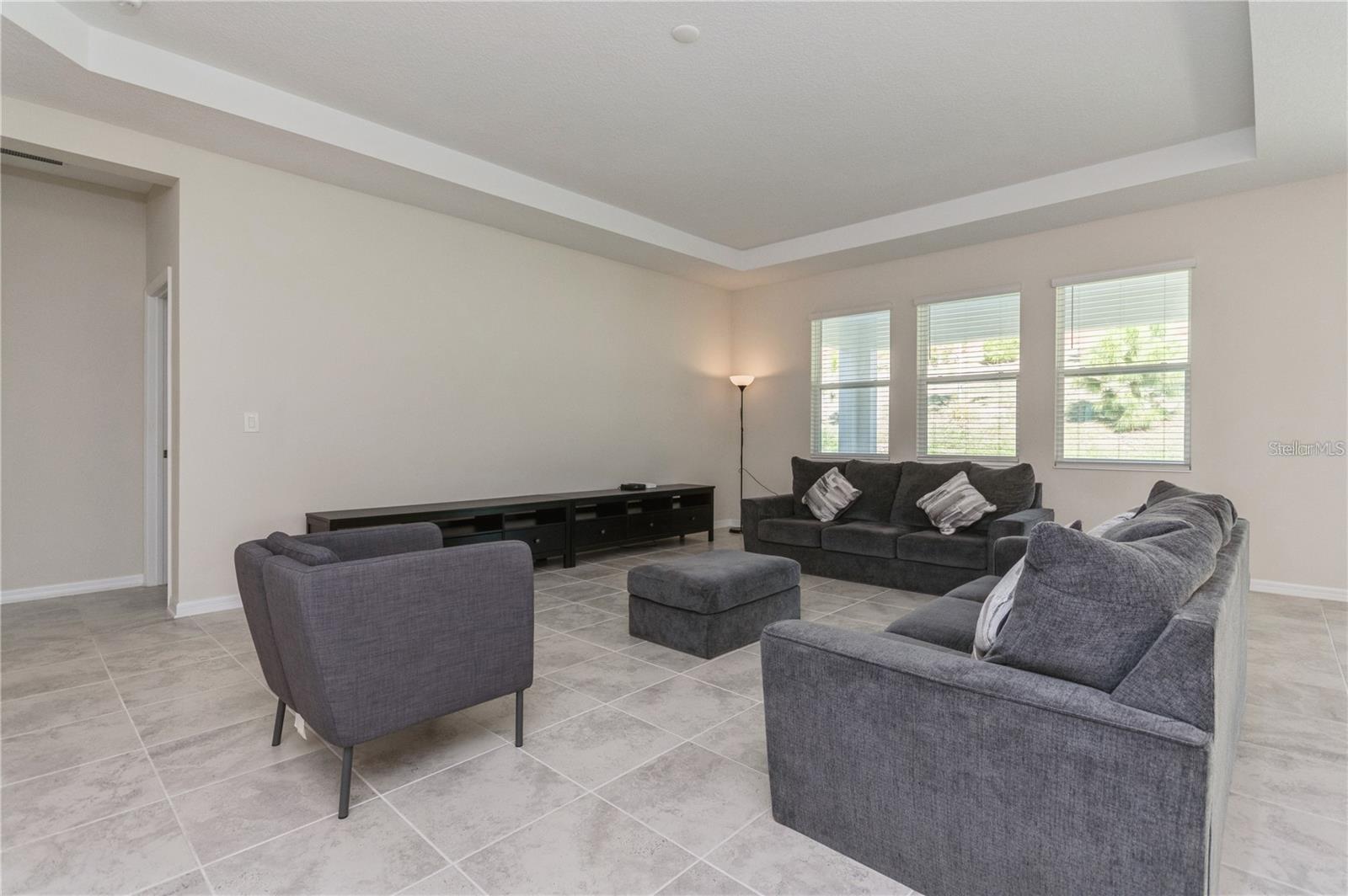 2738 NORWAY MAPLE CT