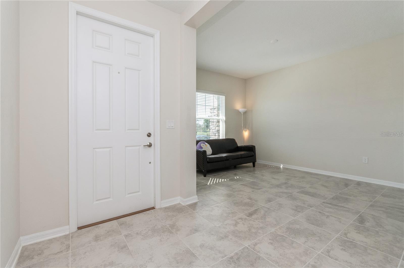 2738 NORWAY MAPLE CT