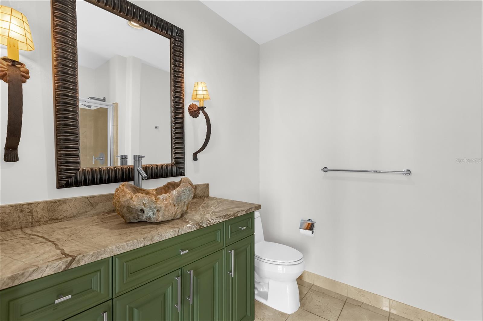 150 E ROBINSON ST #2701