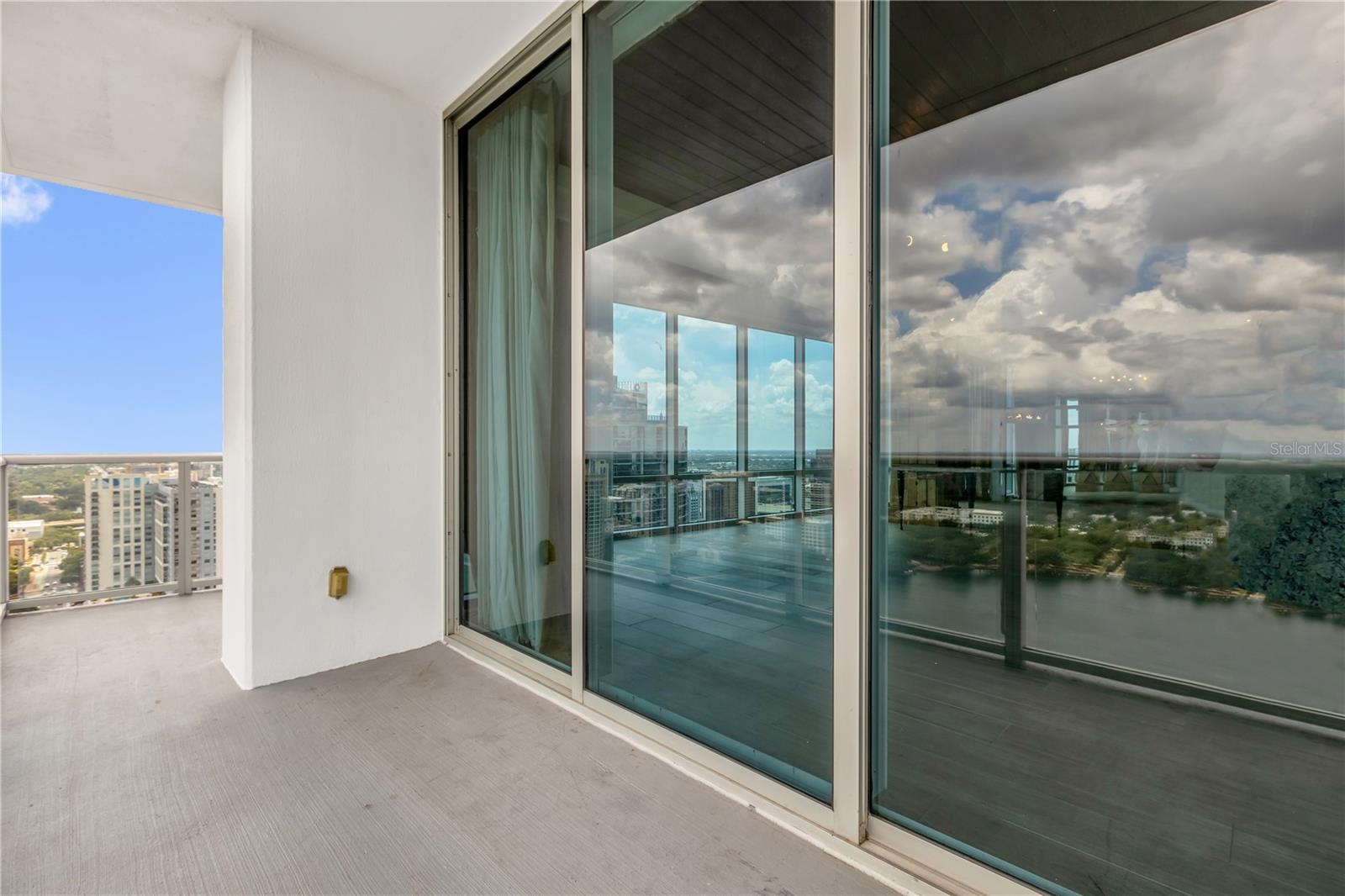 150 E ROBINSON ST #2701