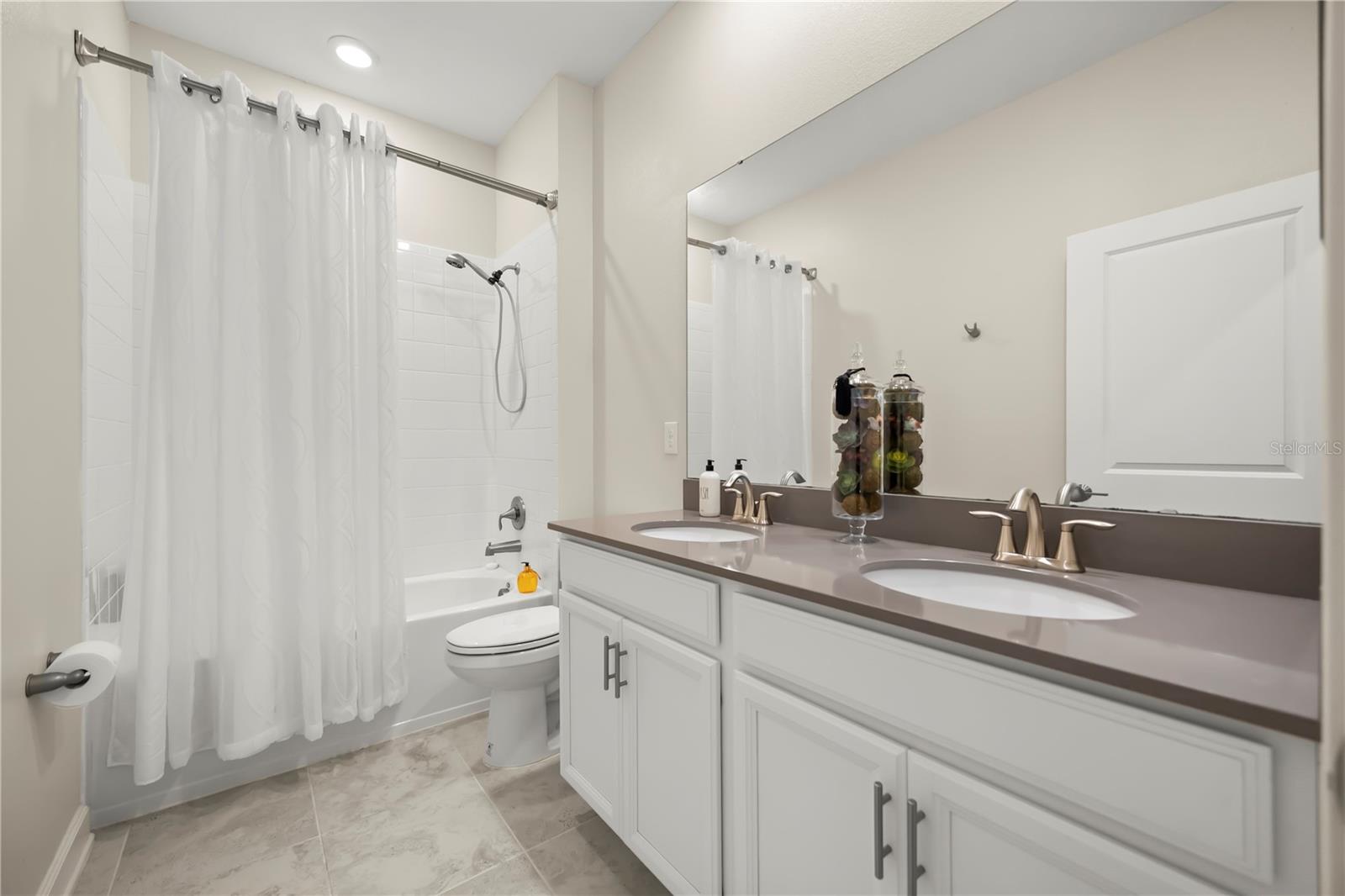 2292 MOUNTAIN PINE ST