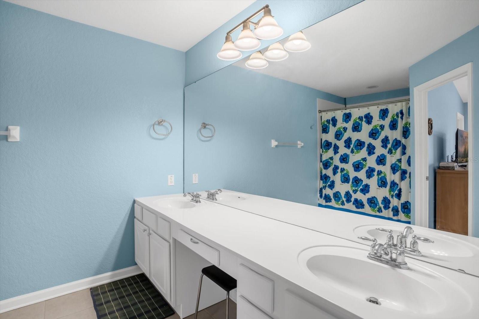 1120 ROCK HARBOR AVE