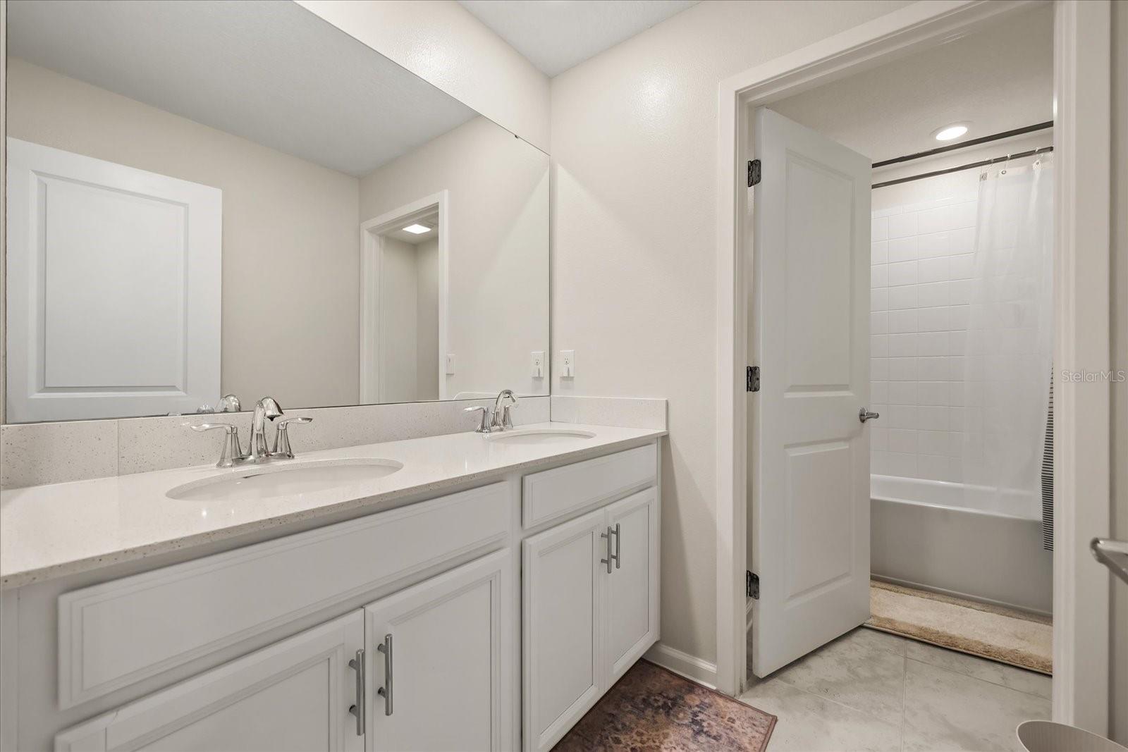 2280 MOUNTAIN PINE ST