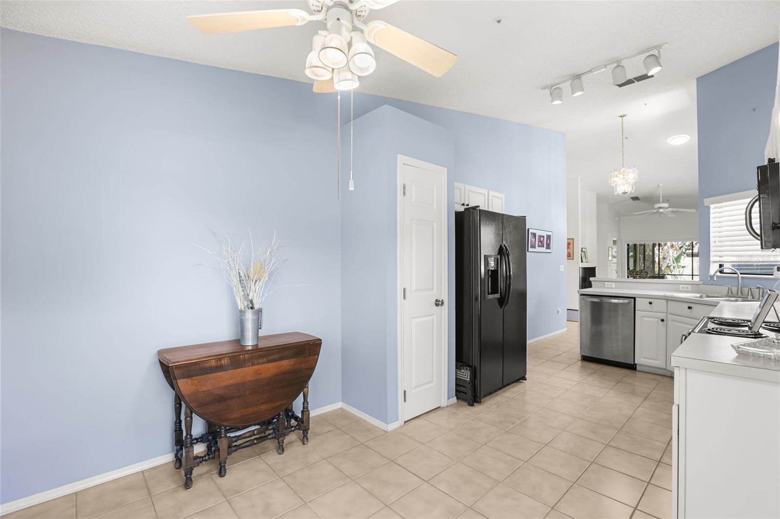223 HERON ST