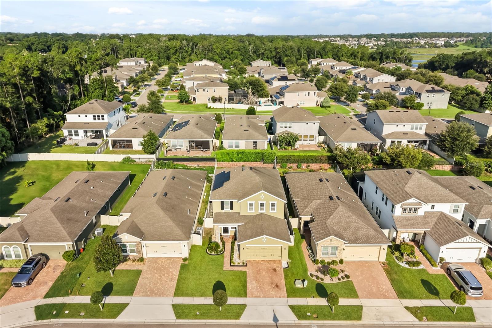 1452 SOURWOOD DR